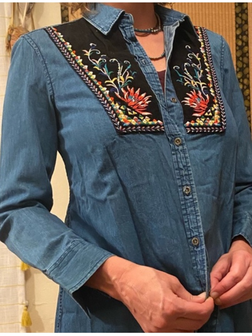 Holding Horses Anthropologie Embroidered Floral Tunic Top Denim Blue 0